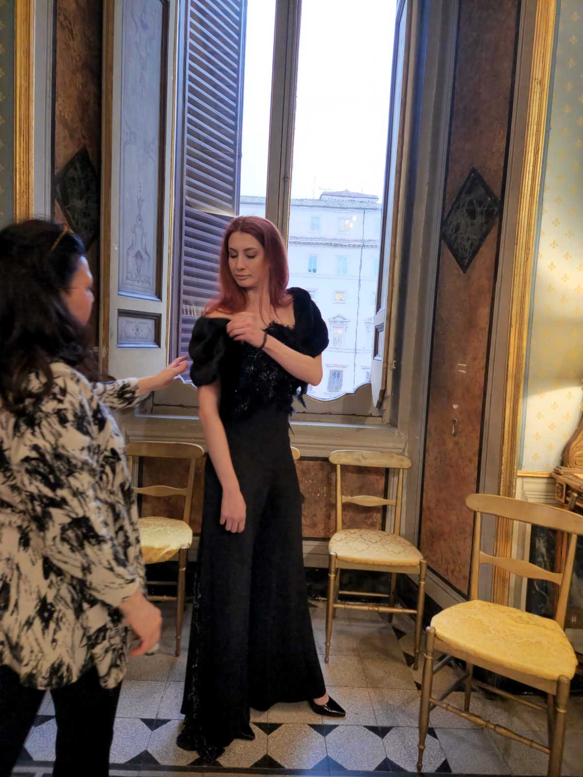 Mod’Art Roma - Palazzo Ferrajoli - modella in abito da sera