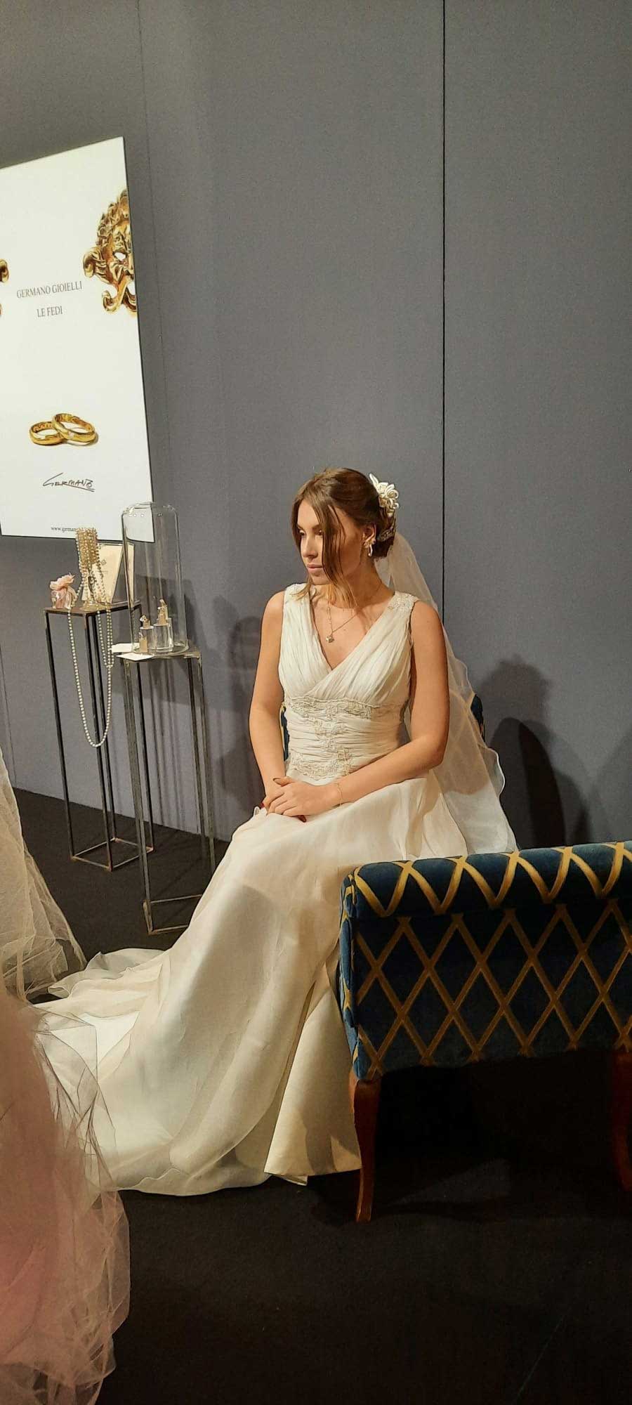 Roma Sposa 2021 - RomaSposa immagine ragazza con vestito per matrimoni - foto modella vestita da sposa