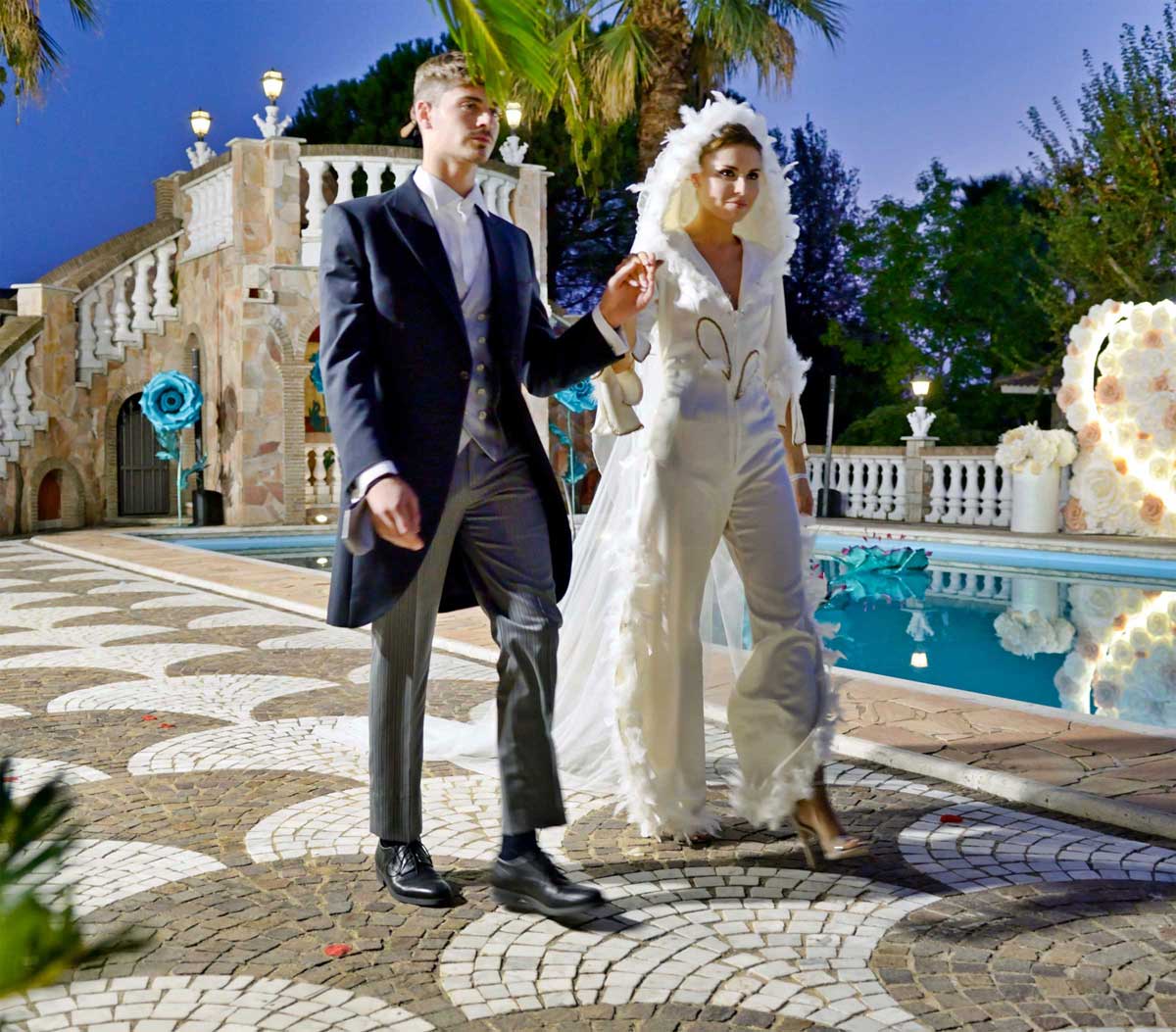 Infiniti Eventi - coppia di sposi a villa fravili - vestiti sartoriali camicia uomo da Cerimonia presso la location vicino Roma